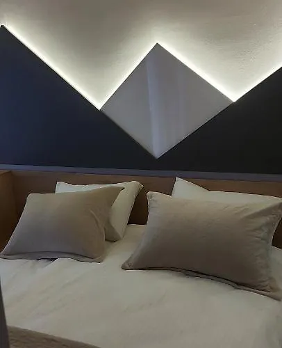 Borovi Snovi Apartman *